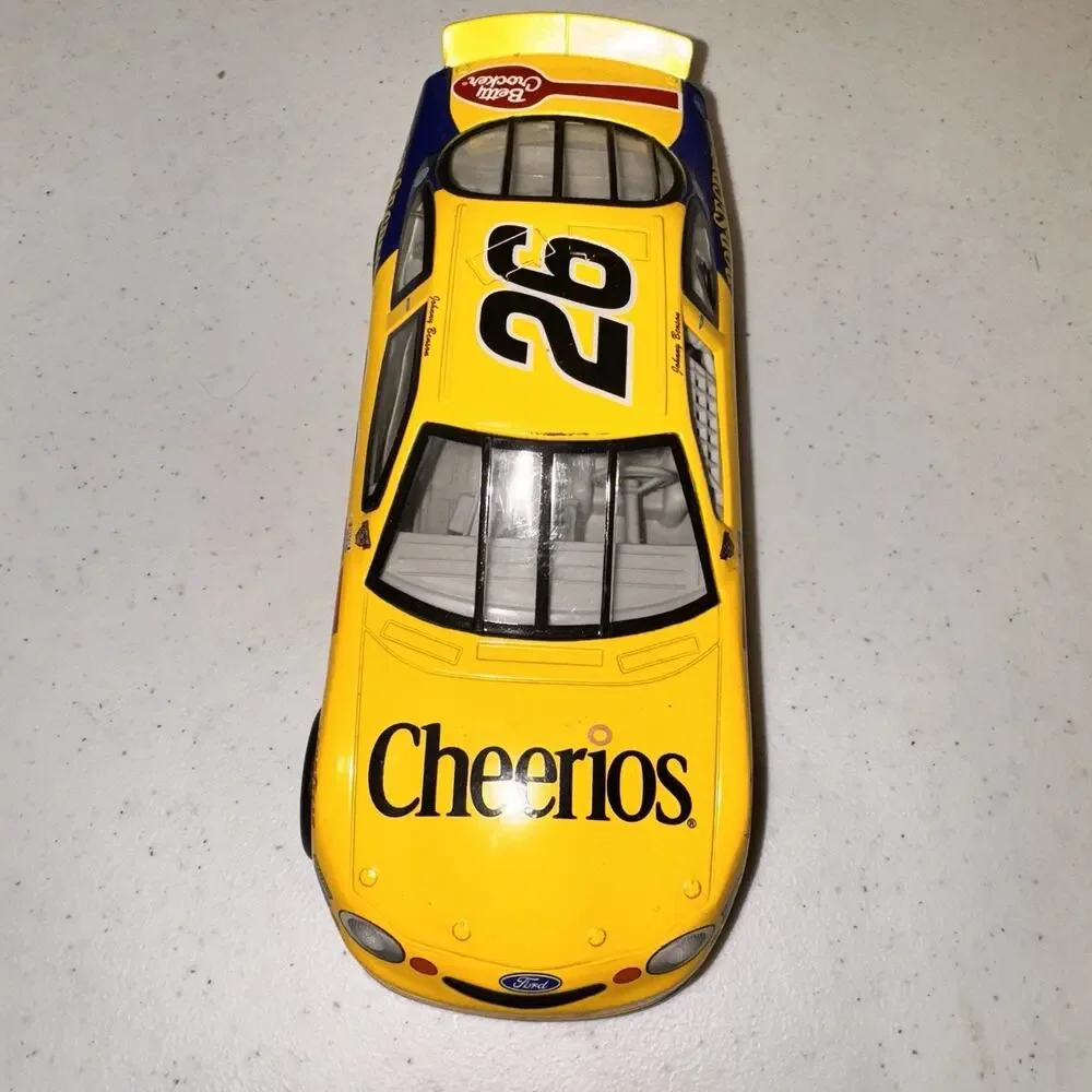 1997 Mattel Hot Wheels 1:24 Scale Nascar Cheerios #26 Johnny Benson Die Cast Car